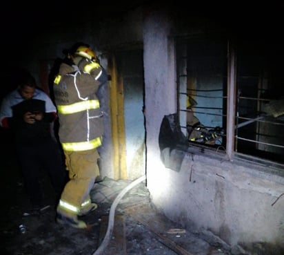 Cuerpo de bomberos acuden a tomar dos incendios en PN