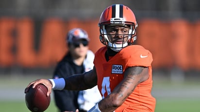 Browns activa al QB Deshaun Watson 