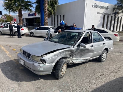 Fuerte choque en la colonia Guadalupe deja dos lesionados