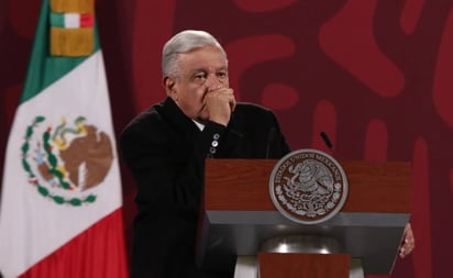 “Yo estoy bien, un poco de ronquera”: Informa AMLO que tiene gripe porque “se adelantó el frío”