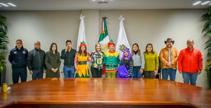 Autoridades realizan hoy evento de desfile navideño