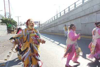 Choque moviliza a peritos en festejo de la virgen