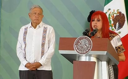 El hombre que amo no se pierde las mañaneras de AMLO, las ve dos veces al día, cuenta Layda Sansores