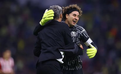 ¿Guillermo Ochoa se irá del América? Fernando Ortiz habla de la renovación del portero