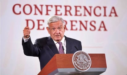 AMLO rechaza que haya más puntos de venta de huachicol que gasolineras