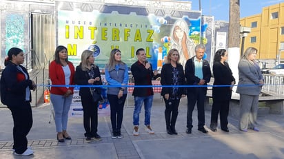 Estudiantes disfrutan de Museo Interactivo Interfaz Móvil en Plaza Principal de Monclova