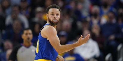 Tropiezo de los Warriors en el día más aciago de Curry