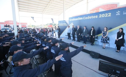 MARS encabeza ceremonia de graduación de 68 policías