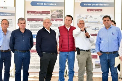 MARS y AMLO revisan obra 'agua saludable en La Laguna'