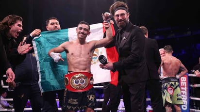  Mexicano Luis Alberto López destrona a Josh Warrington y es campeón pluma FIB