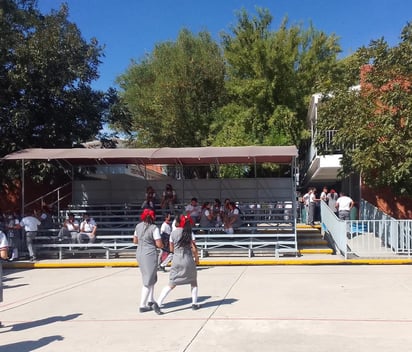 Maestros apoyan emocionalmente a sus alumnos de secundaria