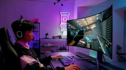 El LG UltraGear es un monitor gamer 21:9 OLED con 240Hz de tasa de refresco