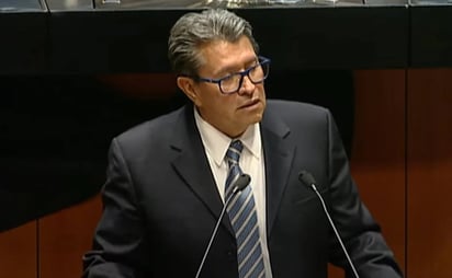 Ricardo Monreal perfila voto a favor de la Constitución en debate de reforma electoral