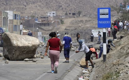 Muere niño que no logró llegar al hospital por las protestas en Perú 