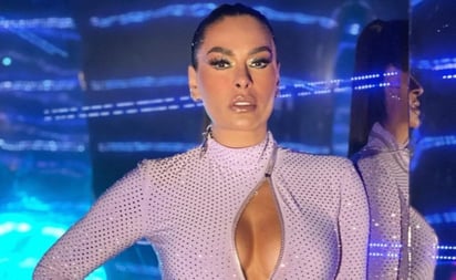 Galilea Montijo derrocha sensualidad en vestido con print de cebra