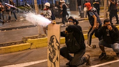 Protestas en Perú dejan 20 muertos mientras el Congreso rechaza adelantar elecciones