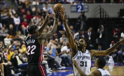 San Antonio Spurs no pudo con el ‘calor’ de Miami en la CDMX: Jimmy Butler, Tyler Herro, Bam Adebayo y las estrellas del Miami Heat brindaron un espectáculo en una sufrida victoria sobre San