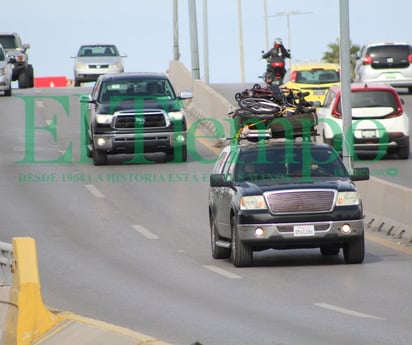 Paisanos pernoctan en Monclova por seguridad