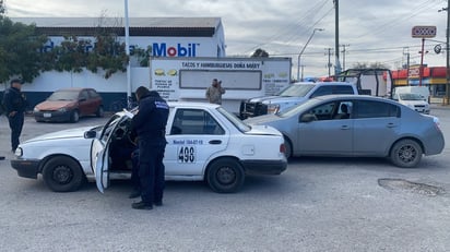 Enésima colisión frente a gasolinera de la Avenida Industrial