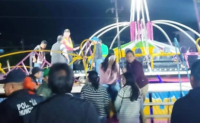 Niña cae 5 metros desde juego mecánico en Huejutla, Hidalgo