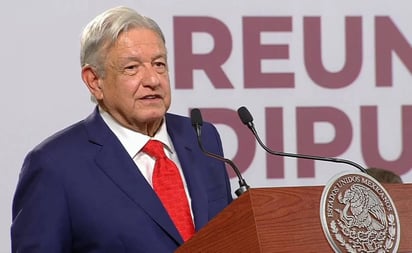 AMLO llama a cerrar filas; pide apoyar a ganador de encuesta, 'sea quien sea'