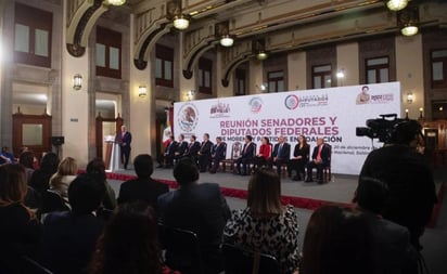 Senadores de Morena destacan llamado de AMLO a la unidad; descartan remoción de Monreal