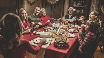 Enfermos no deben ir a cenas navideñas 