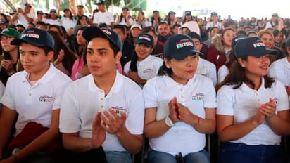 Los 'ninis' tendrán aumento del 20% en becas en 2023