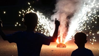 Sector salud exhorta a cuidar a los niños de la pirotecnia 