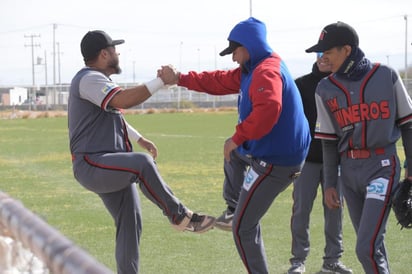 Metalúrgicos encabeza la Liga Ranchera de Béisbol