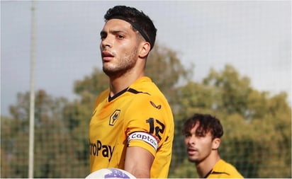 Wolverhampton se olvida de Raúl Jiménez y presenta nuevo atacante