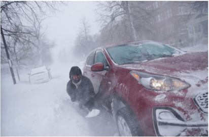 Tormenta invernal Elliot deja al menos 50 muertos en EUA