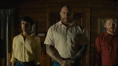 Tráiler de Knock at the Cabin: hay una forma de detener el apocalipsis en la nueva película de Shyamalan