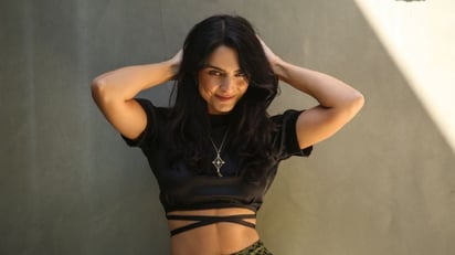 Aislinn Derbez sube foto junto a su nuevo galán: 'No nos conocemos pero nos encontramos'