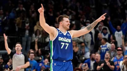 Luka Doncic cifra histórico triple-doble de 61 puntos, 21 tablas ante Knicks y 10 asistencias