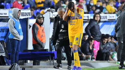 Tigres realiza estudios a André-Pierre Gignac tras sufrir mareos en duelo de Copa por México