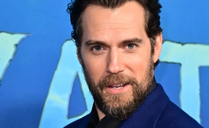 Henry Cavill supera a integrante de BTS y se corona como el hombre más guapo del 2022