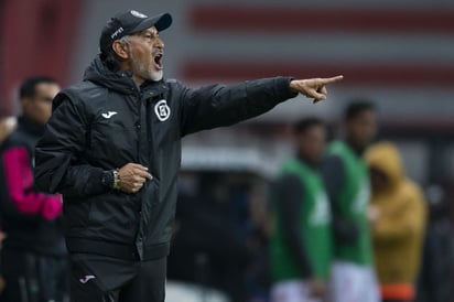 Chivas y Cruz Azul quieren utilizar sus refuerzos