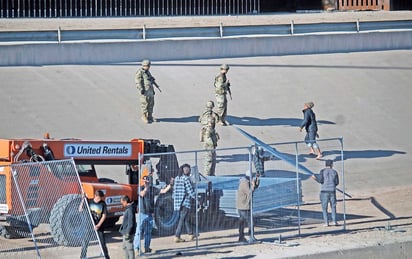 Texas militariza 2.5 km de la frontera, frena cruce migratorio