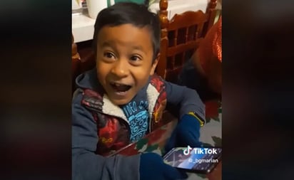 ¡Sí va!: Chucho se emociona en TikTok con invitación a concierto de Amanda Miguel