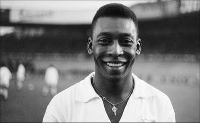 Santos analiza retirar del equipo el dorsal 10 que usó Pelé