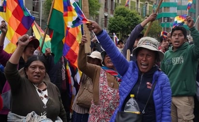 Embajada pide a mexicanos que se alejen de las protestas en Bolivia