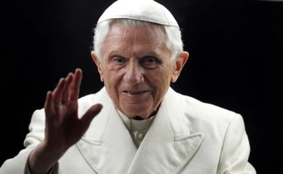 Líderes de todo el mundo despiden con emotivos mensajes a Benedicto XVI