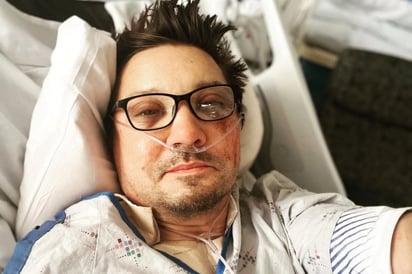 Jeremy Renner reaparece en IG tras fuerte accidente en la nieve