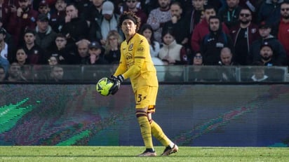 Memo Ochoa evitó la goleada del Salernitana en su debut en Serie A