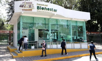 AMLO promete 2744 bancos de bienestar para el 2024