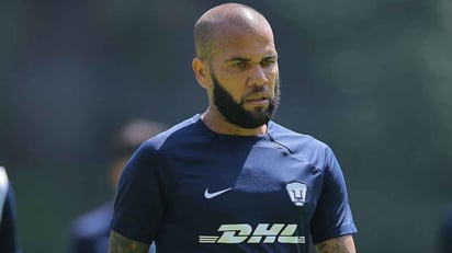 Reportes: Dani Alves apunta como suplente para primer juego de Pumas en el Clausura 2023