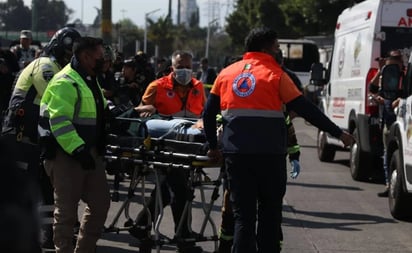 Accidente metro CDMX: 'Venía hablando por el teléfono, todo oscuro y ya no supe nada'