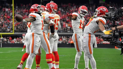 Los  Chiefs son líderes de la AFC tras derrotar a los Raiders por 31-13