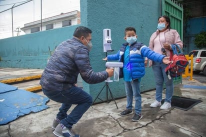 ¿Padres de Monclova tomarán precauciones ante el regreso a clases?